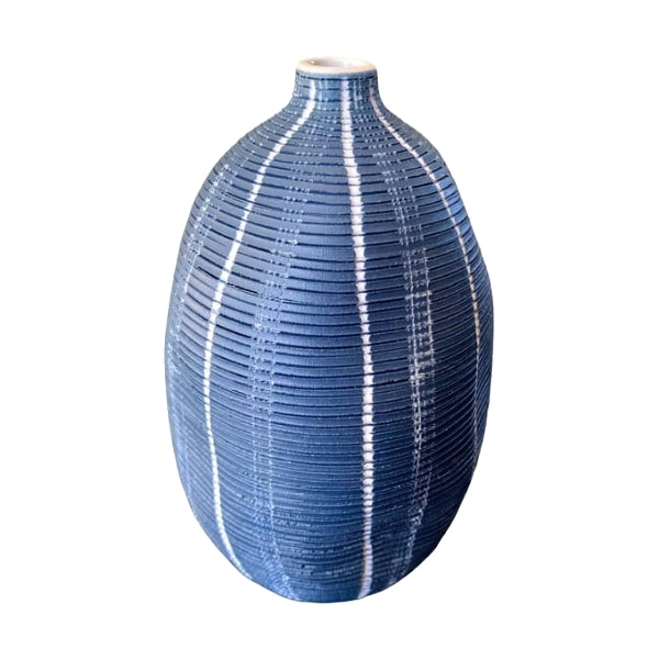 small porcelain bud vase blue